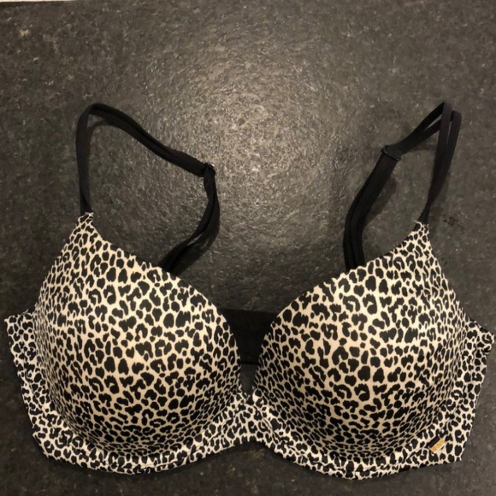 Victoria’s Secret Very Sexy Lined Bra 34DD